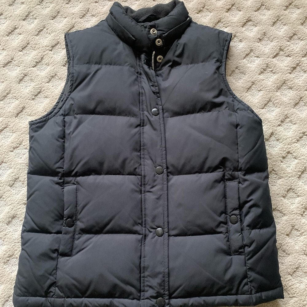Women’s Black GAP Puffer Vest - Excellent Condition